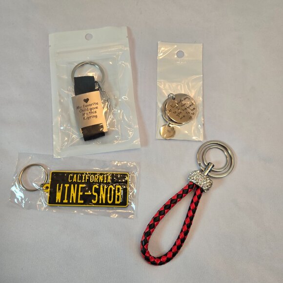 4 KEY RINGS/CHAINS - Picture 3 of 6